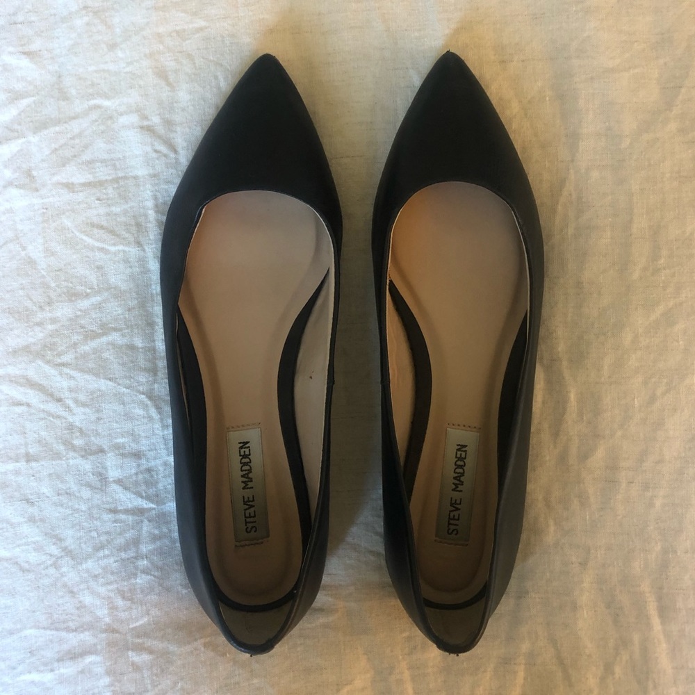 Steve Madden Black Leather Flats
